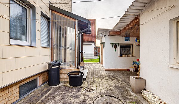 Detached house with 6 room | Unterschleißheim | 2209ML7 | Anbau mit Werkstatt