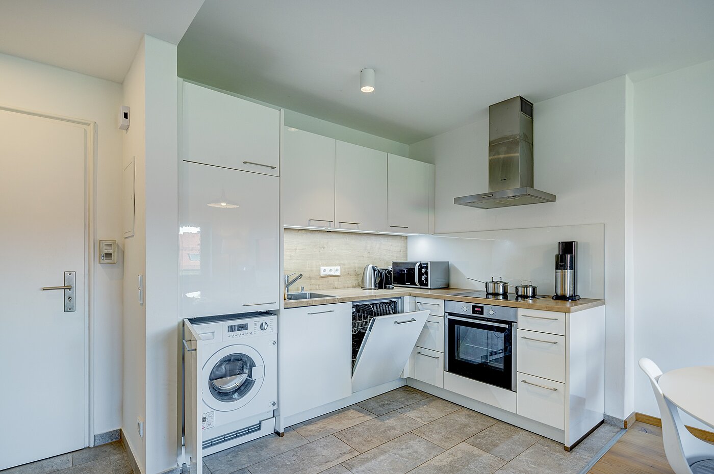 Apartment with 1 room | München-Schwabing | 70198 | ...Waschtrockner