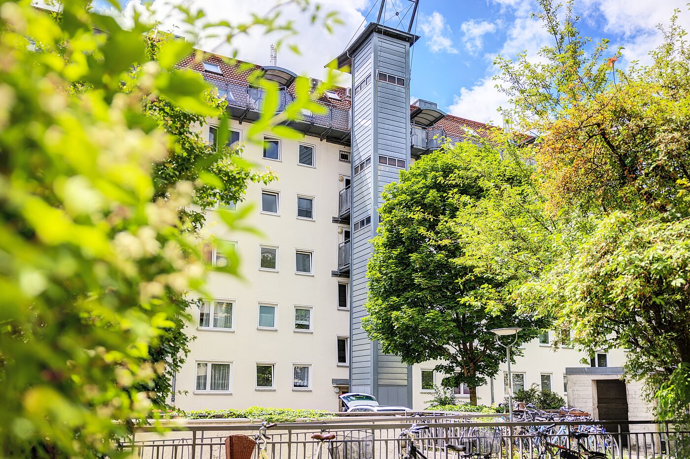 Apartment with 1 room | München-Schwabing | 70454 | Hausansicht mit...