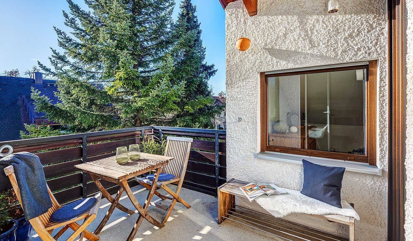 Apartment with 2 room | München-Untermenzing | 70177 | Balkon mit Südwest Ausrichtung