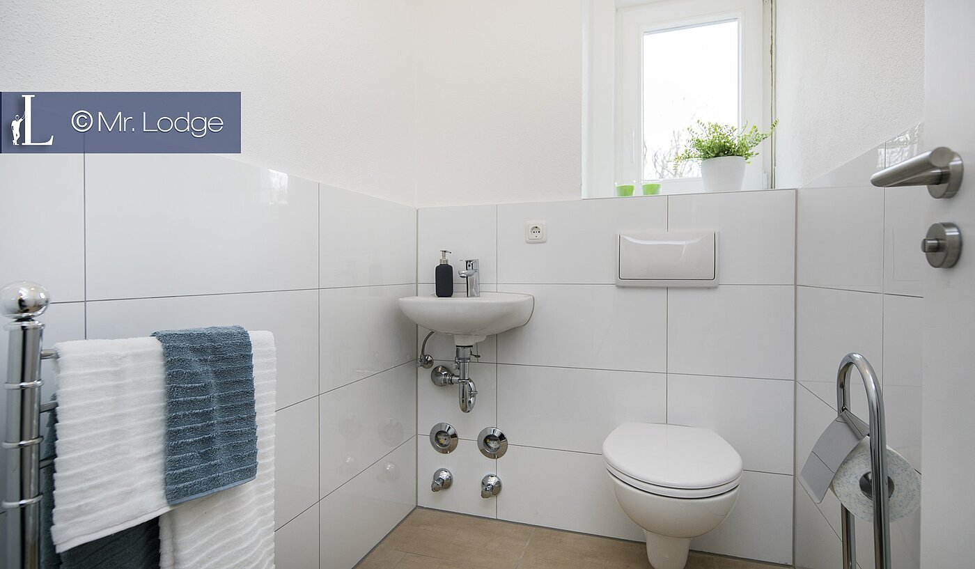 Semi-detached House with 5 room | 1702ML1 | G-WC