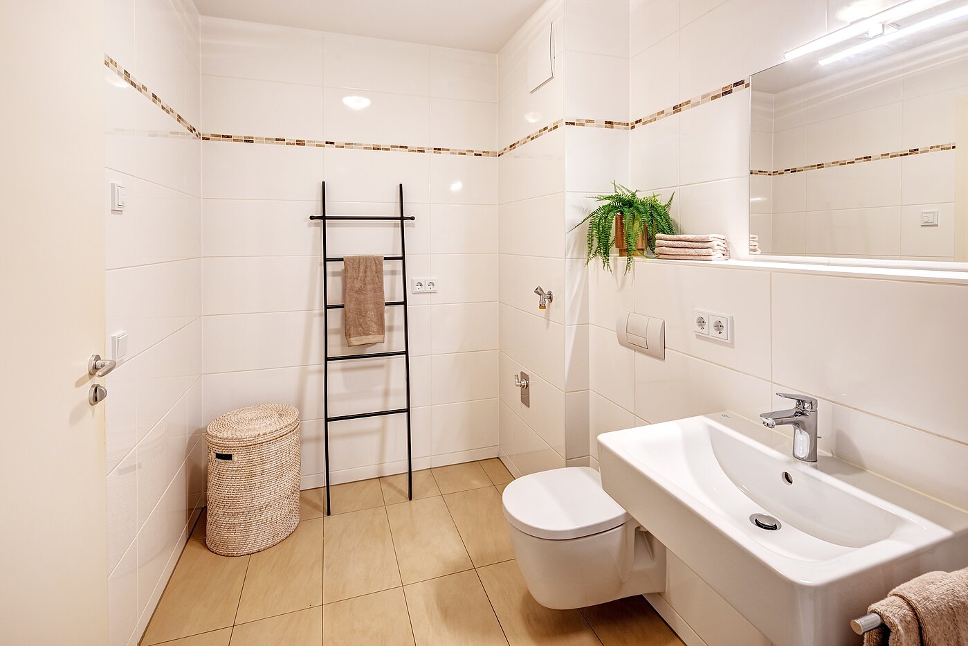 Apartment with 2 room | München-Thalkirchen | 70493 | Geräumiges...