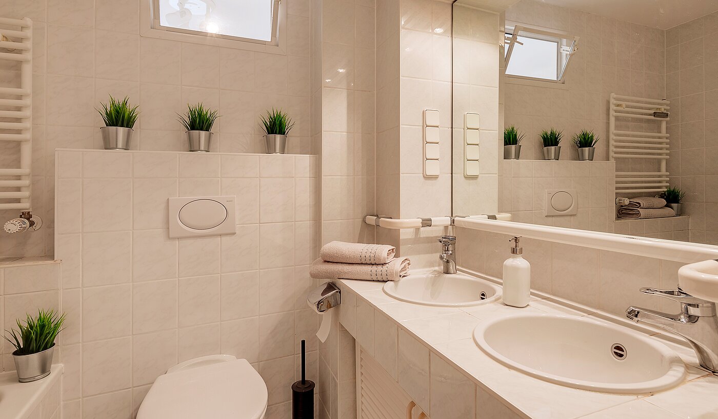 Apartment with 2 room | München-Schwabing | 70130 | Bad...