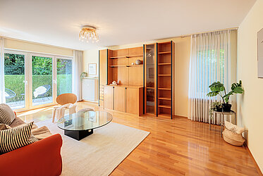 Laim: Spacious 4-room terrace apartment - available