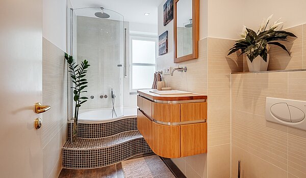 Apartment with 3 room | München-Harlaching | 2108ML3 | Modernes Wohlfühl-Bad mit...