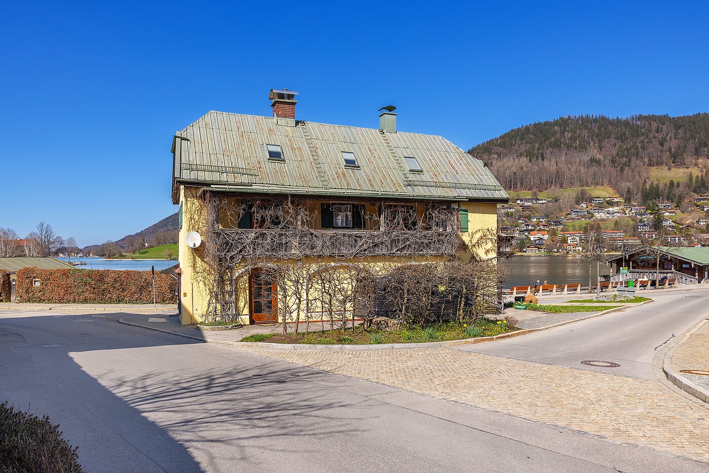 Mehrfamilienhaus with 11 room | Rottach-Egern | 70215 | in zentraler Lage.