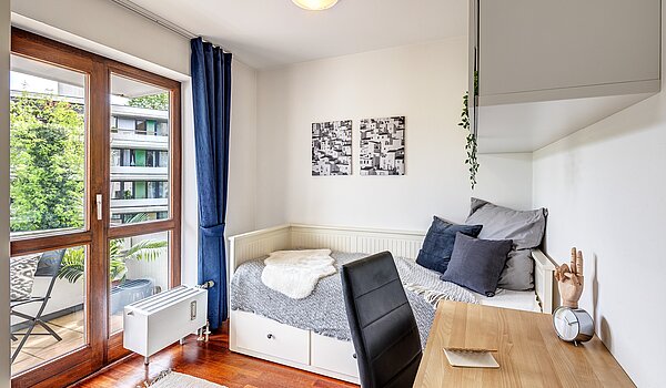 Apartment with 3 room | München-Schwabing | 2202ML12 | Blick ins Kinderzimmer...