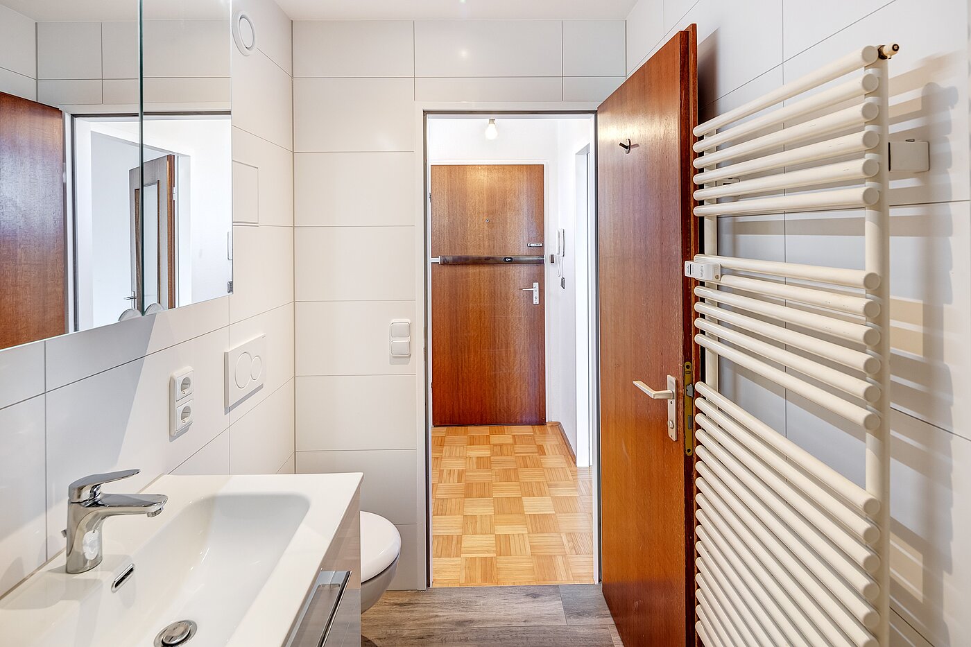 Apartment with 1 room | München-Laim | 70144 | ...und Handtuchheizkörper