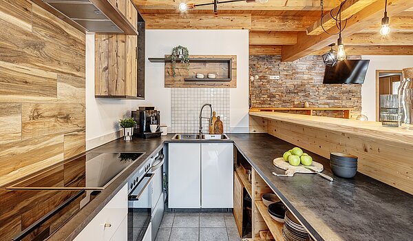 Apartment with 6 room | 70095 | ...und hochwertiger Einbauküche