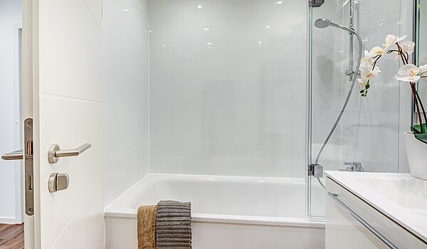Apartment with 2 room | München-Schwabing | 70434 | ...mit Badewanne