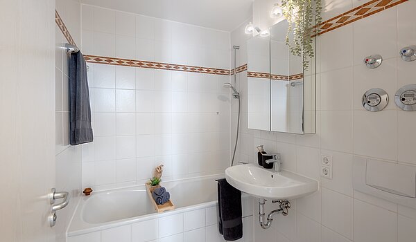 Ground floor apartment with 2 room | München-Laim | 70464 | ...modernen Bad