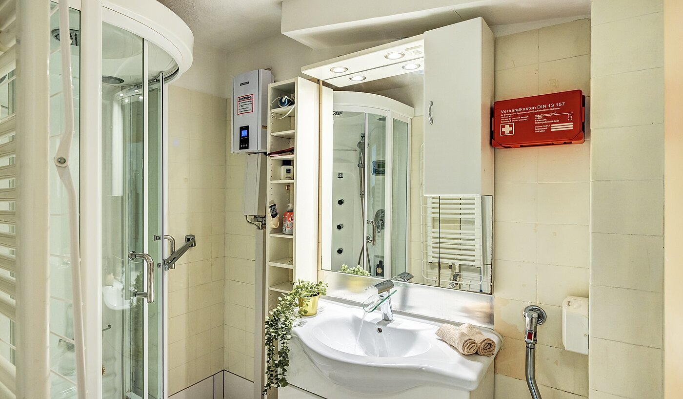 Raised Ground Floor with 1 room | München-Bogenhausen | 70301 | Badezimmer