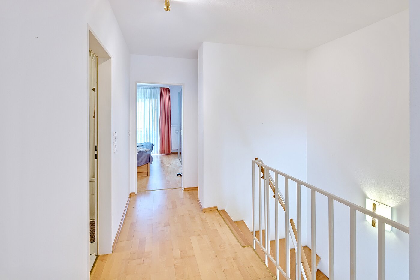 Maisonette with 4.5 room | 70295 | Flur Obergeschoss