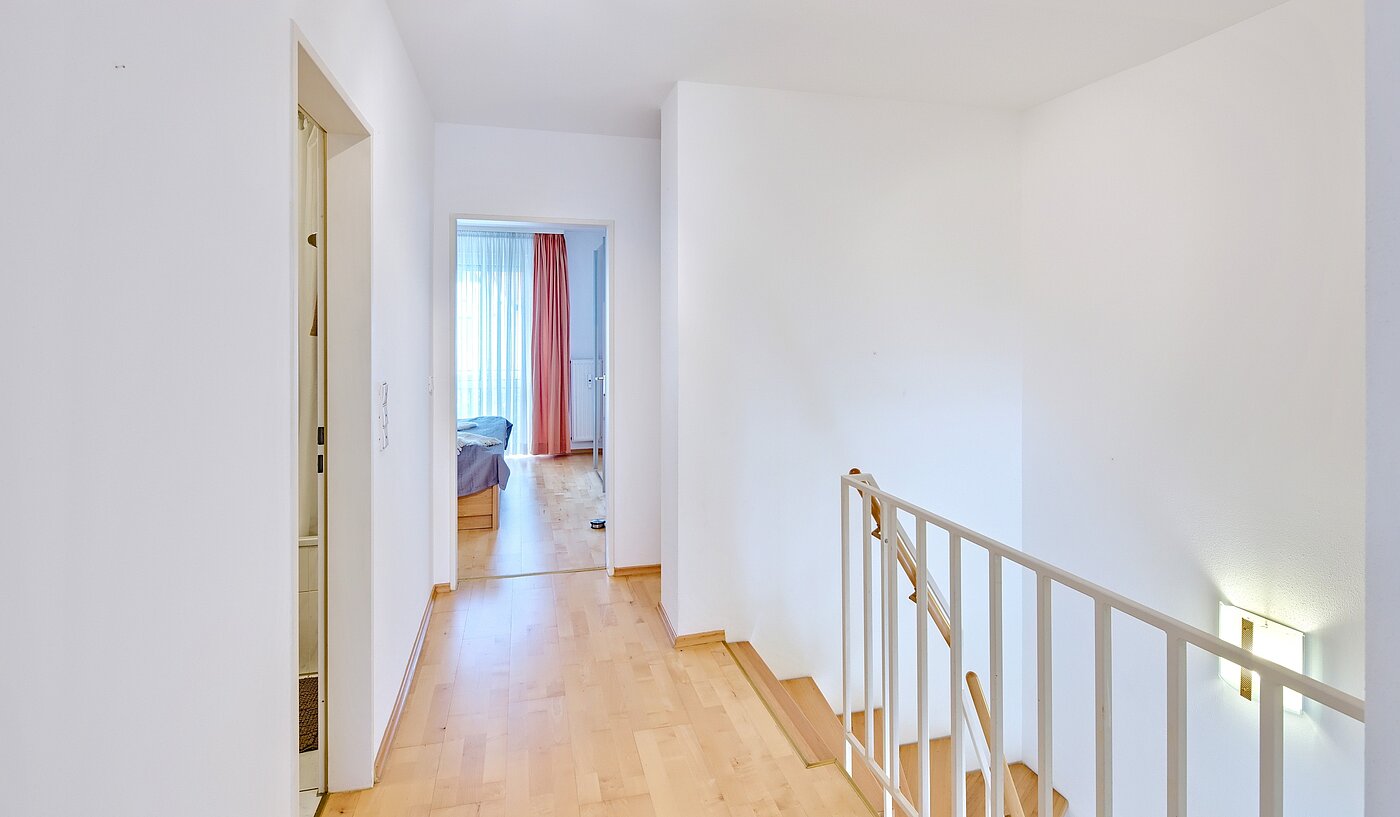Maisonette with 4.5 room | 70295 | Flur Obergeschoss