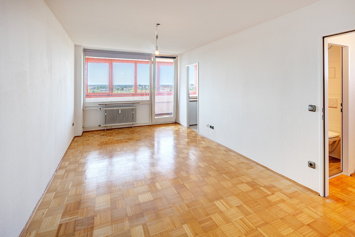 Apartment with 1 room | München-Laim | 70144 | Geräumiges Wohnzimmer mit Platz...