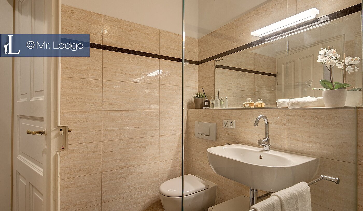 Apartment with 4.5 room | München-Ludwigsvorstadt | 1712ML2 | .....modern eingerichtet.