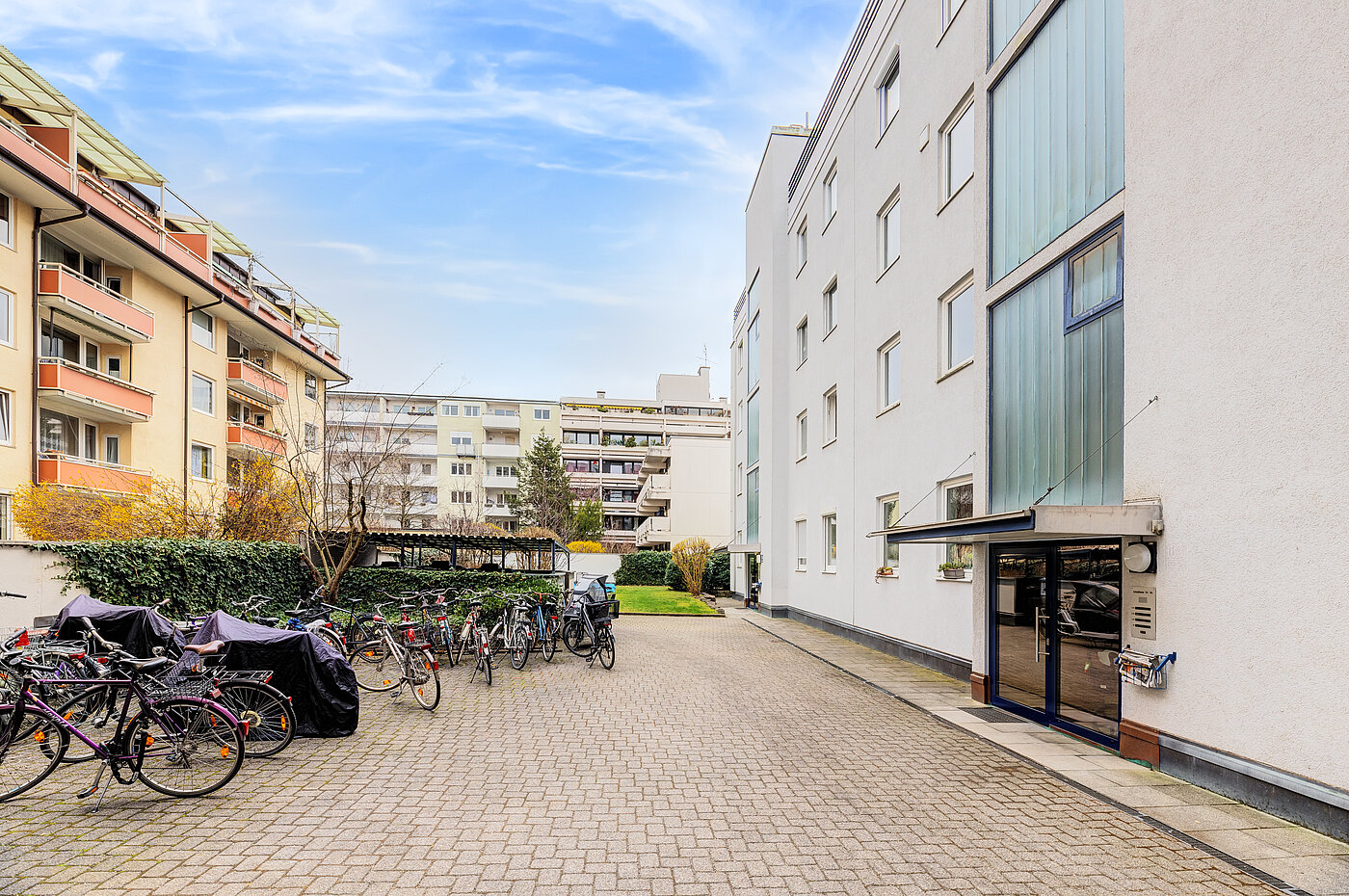 Ground floor apartment with 2 room | München-Schwabing | 70394 | Rückgebäude