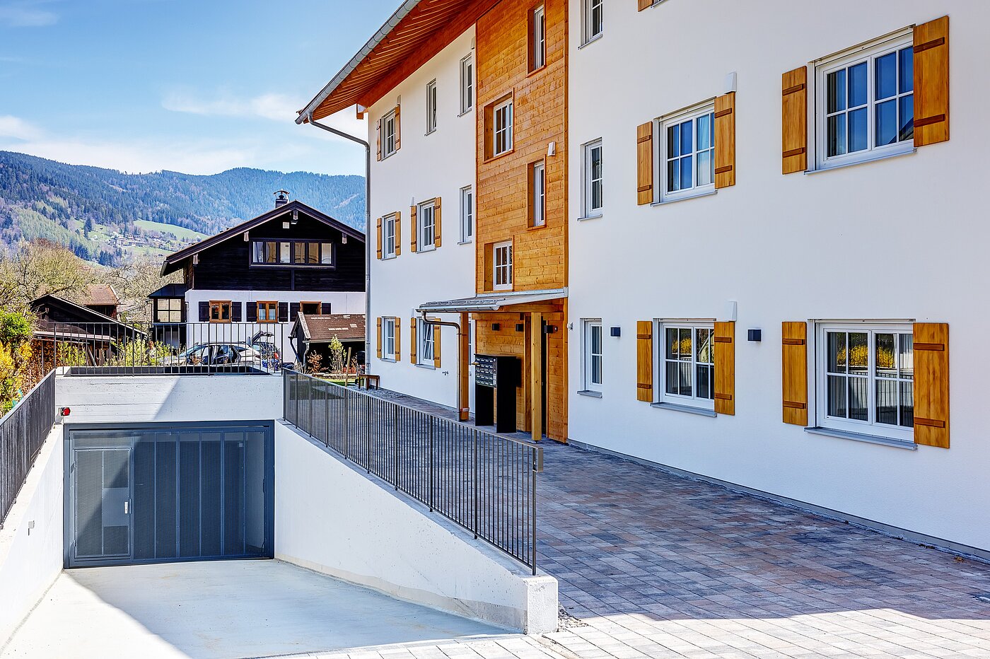 Ground floor apartment with 2 room | Bad Wiessee | 700942 | Eingang und Zufahrt zur Tiefgarage