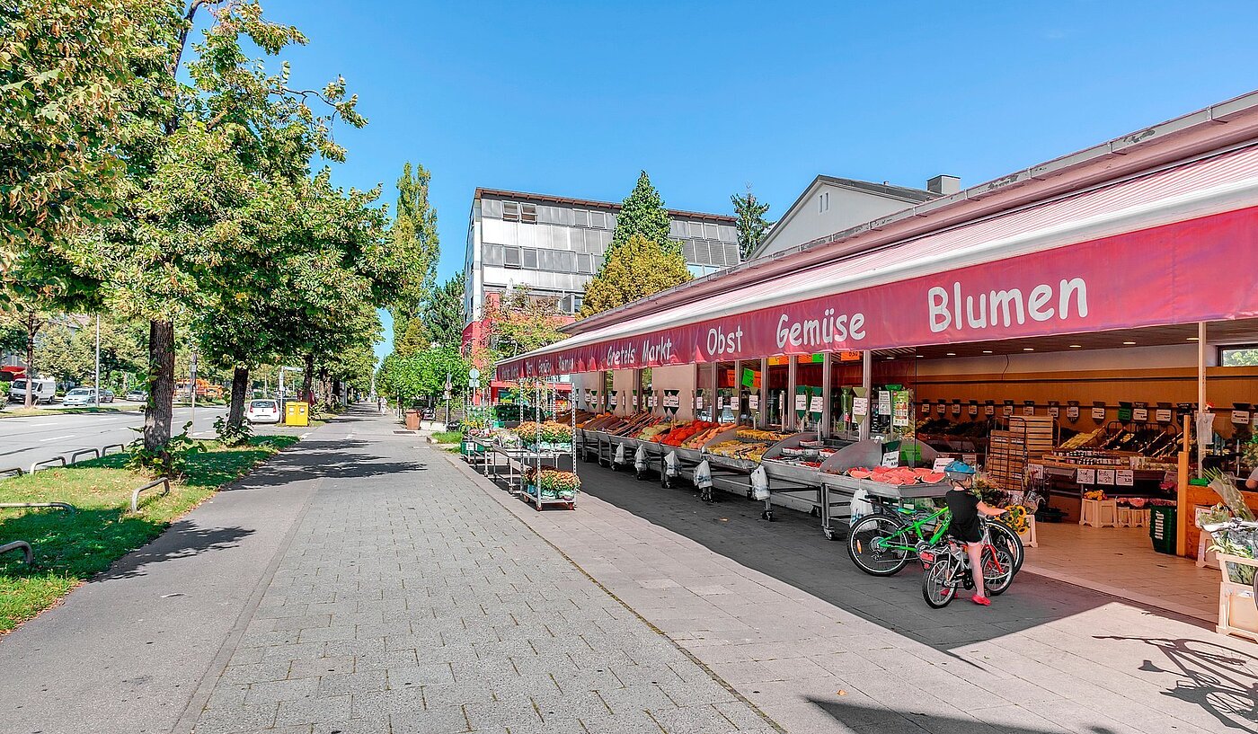 Raised Ground Floor with 2 room | München-Sendling-Westpark | 2001ML1 | Einkaufsmöglichkeiten