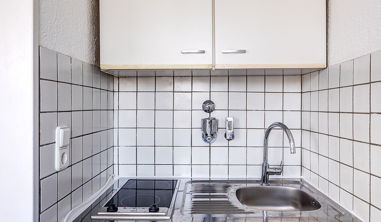 Apartment with 2 room | München-Freimann | 70158 | Kompakte Küche...