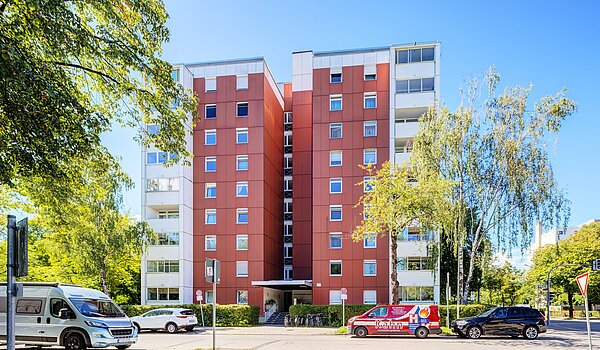 Apartment with 4 room | München-Aubing | 70276 | Gebäudevorderansicht