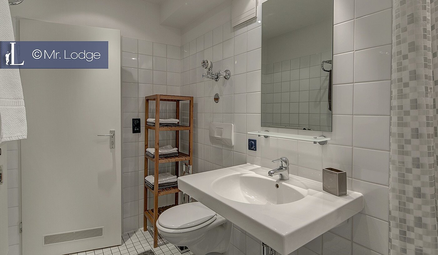 Apartment with 2 room | München-Lehel | 1605ML6 | Elegantes Waschbecken