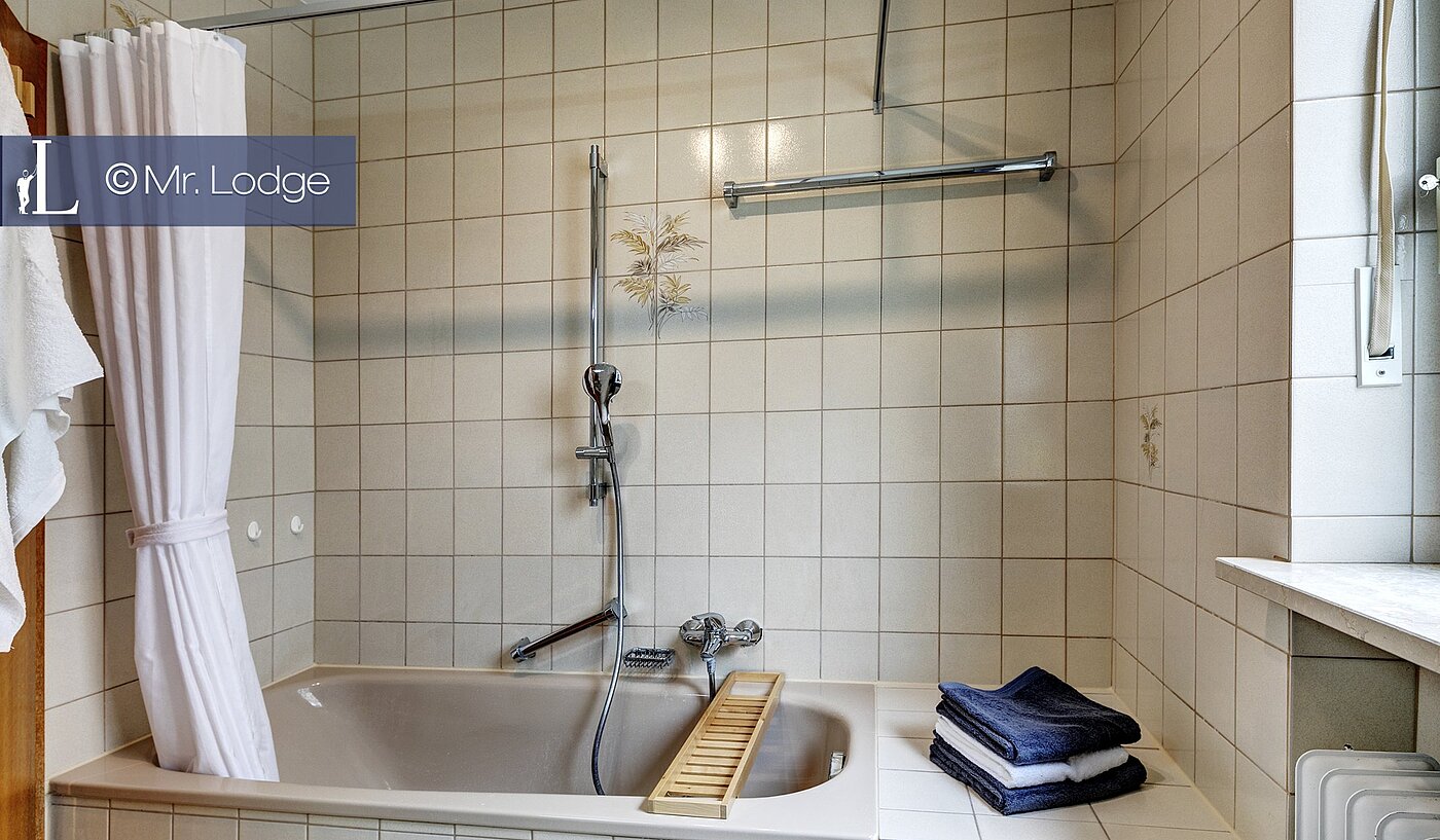 Ground floor apartment with 2 room | München-Harlaching | 1704ML6 | und Wanne