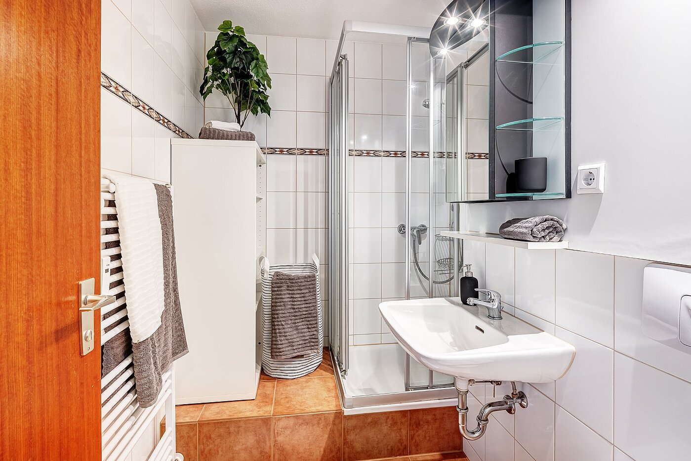 Apartment with 1 room | München-Laim | 2107ML8 | Bad mit Dusche...