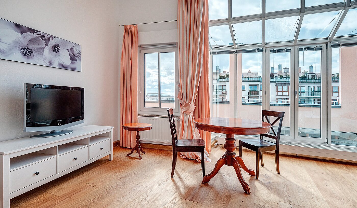 Apartment with 1 room | München-Perlach | 2204ML8 | Großes Panoramafenster