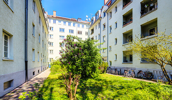 Apartment with 2 room | München-Sendling | 70414 | Innenhof