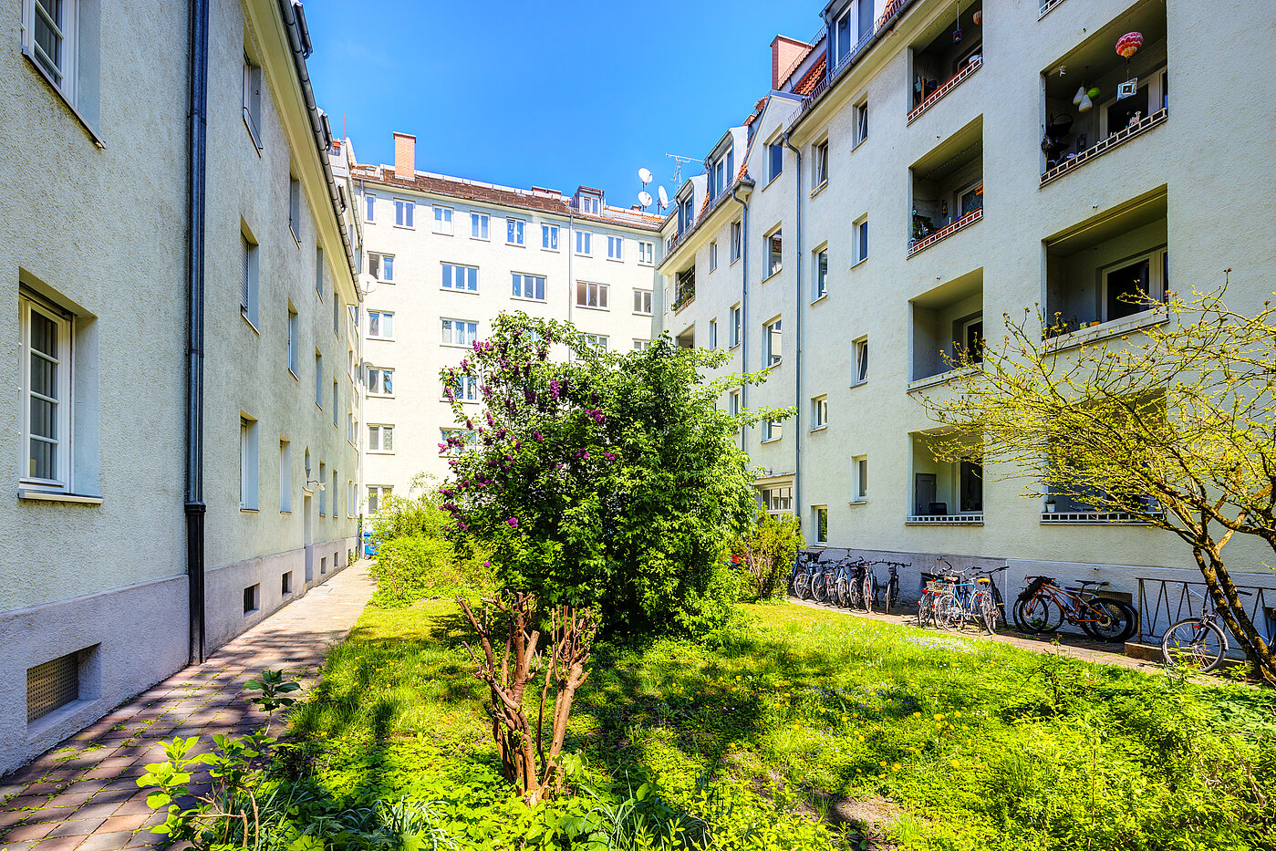Apartment with 2 room | München-Sendling | 70414 | Innenhof
