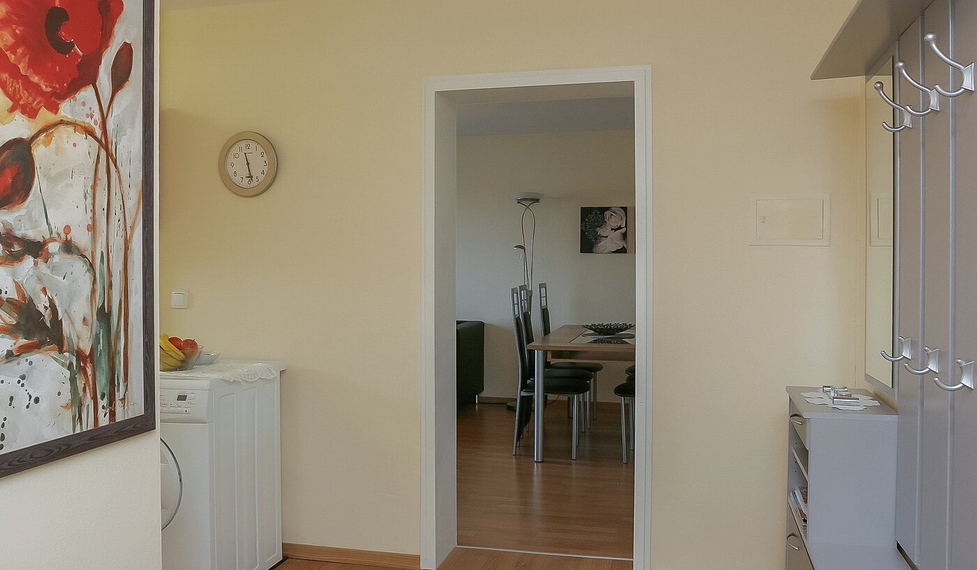 Apartment with 2 room | München-Nymphenburg | 1805ML3 | Diele mit Garderobe