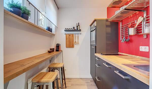 Ground floor apartment with 2 room | München-Moosach | 70462 | Barhocker