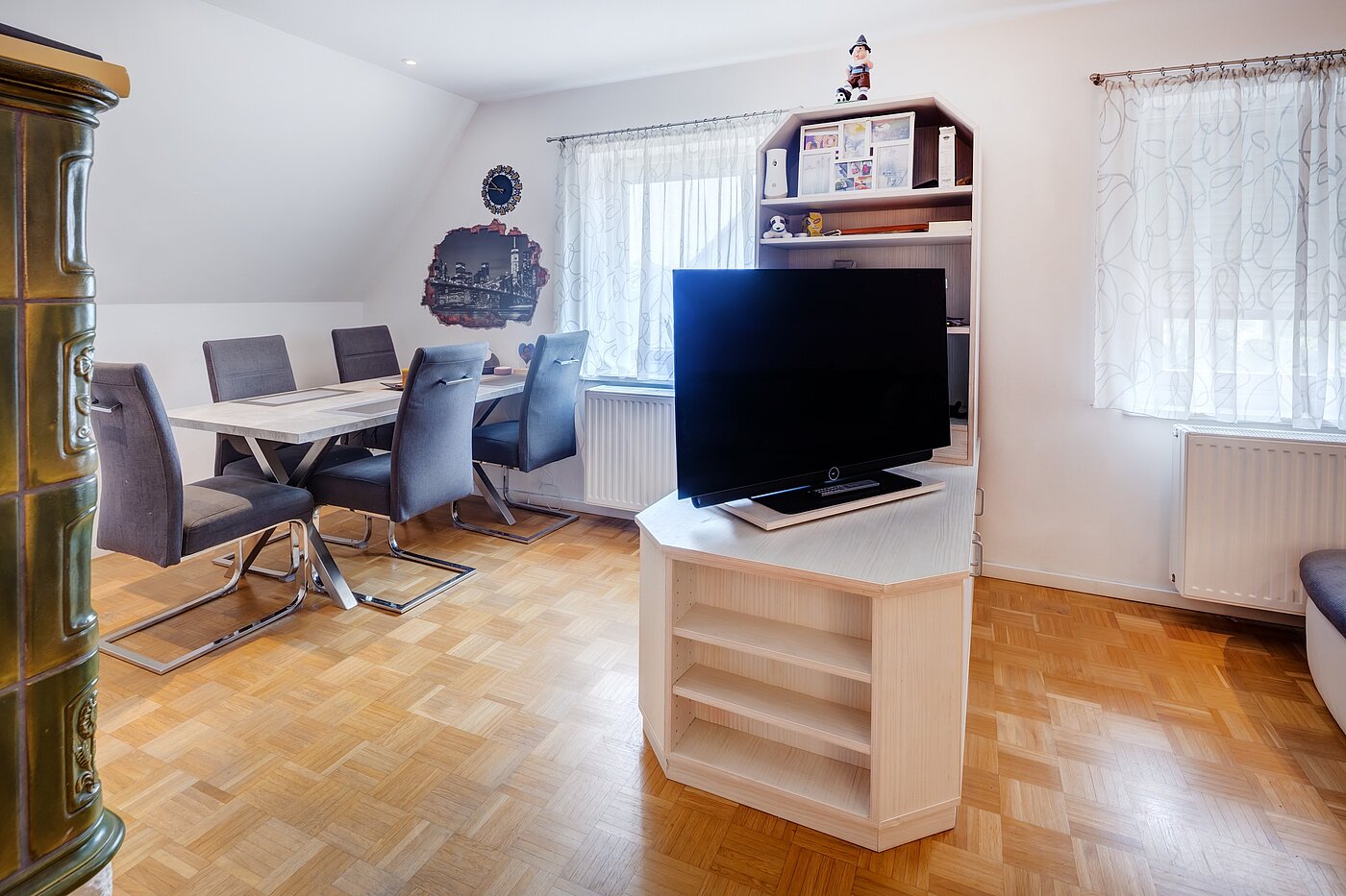 Detached house with 8 room | 70229 | ...mit Platz zum Essen...