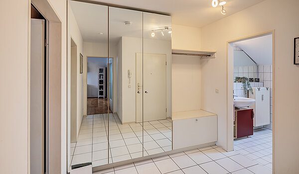 Apartment with 2 room | Poing | 70373 | Geräumige...
