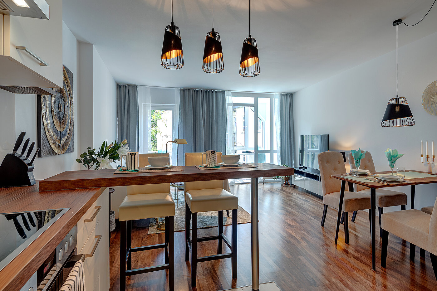 Apartment with 2 room | München-Schwabing | 70434 | ...und Frühstückstheke