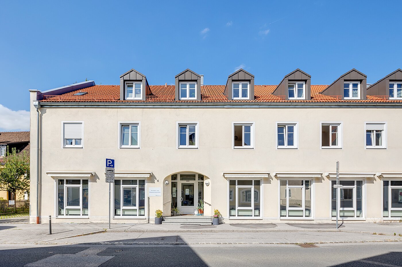 Büro with 9 room | Weilheim in Oberbayern | 2108ML44 | Frontansicht