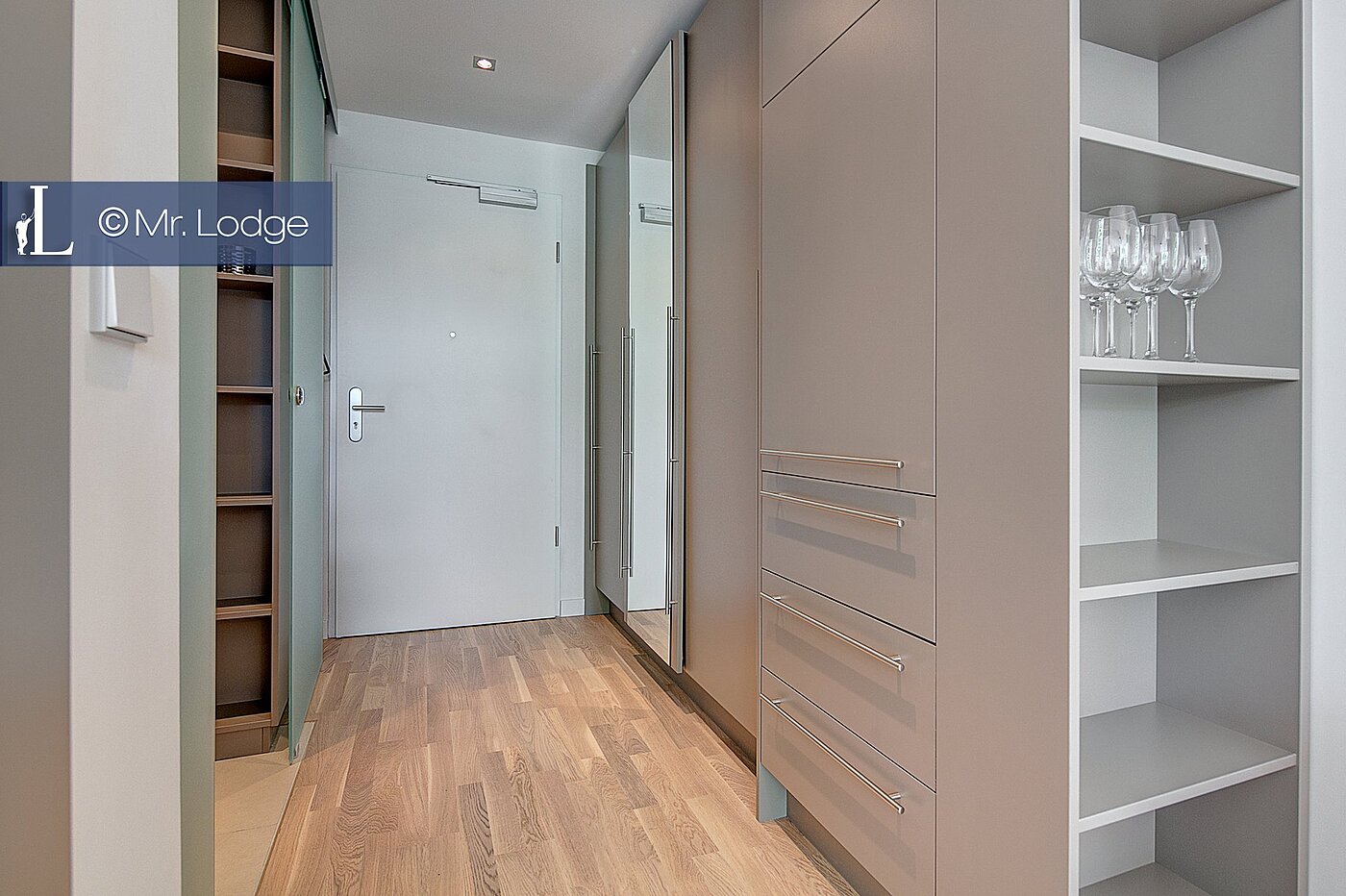 Apartment with 1 room | München-Bogenhausen | 1802ML4 | Eingangsbereich mit Einbauten