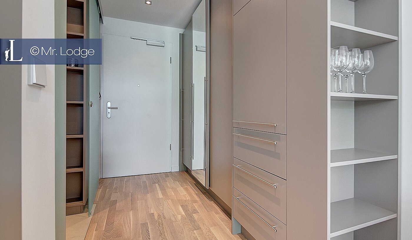 Apartment with 1 room | München-Bogenhausen | 1802ML4 | Eingangsbereich mit Einbauten