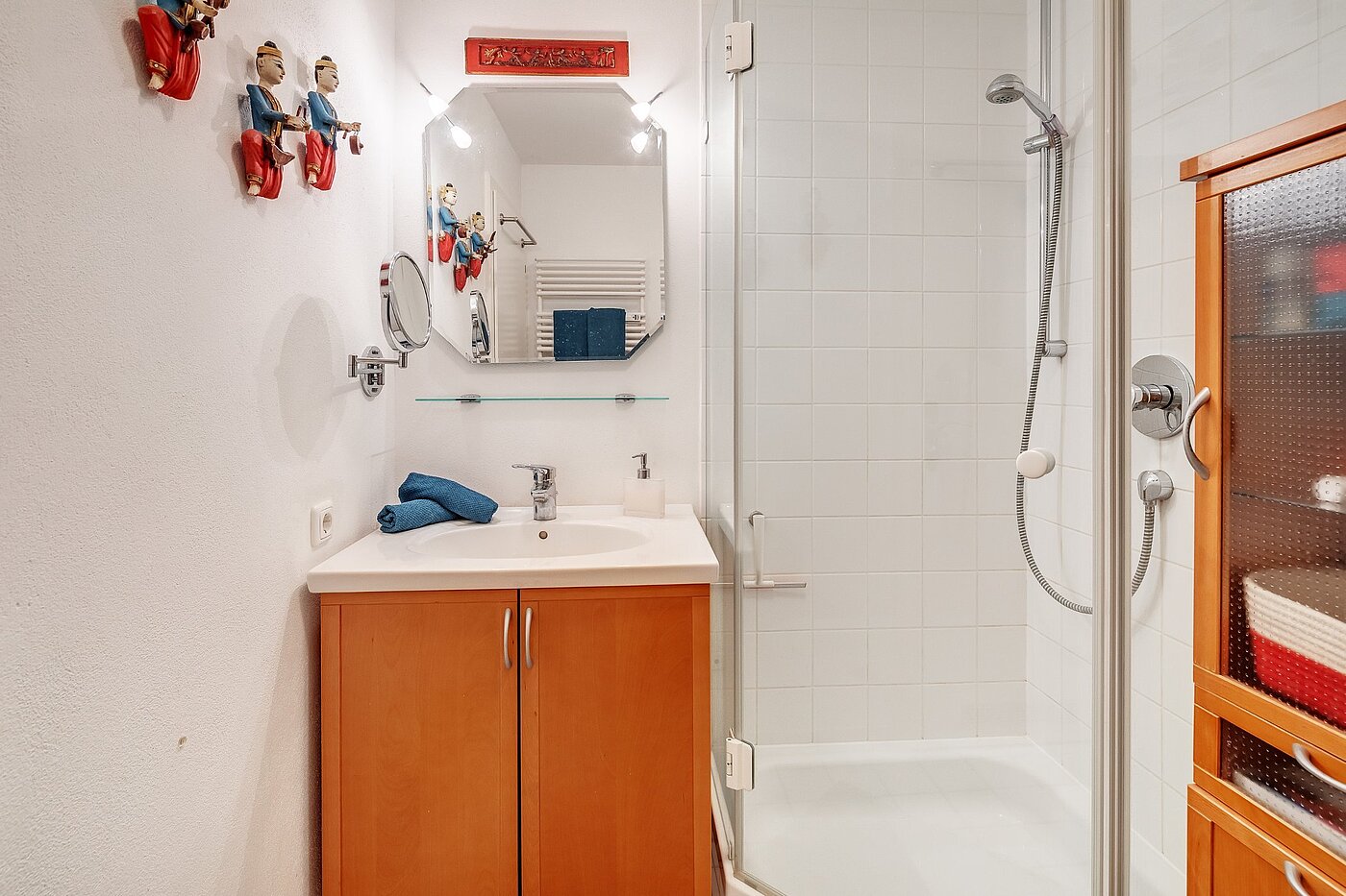 Apartment with 2 room | München-Nymphenburg | 2101ML6 | ...Waschtisch