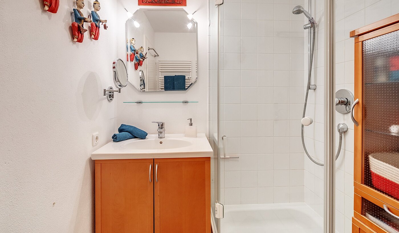 Apartment with 2 room | München-Nymphenburg | 2101ML6 | ...Waschtisch