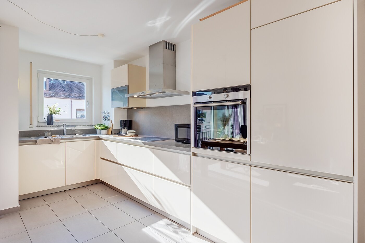 Apartment with 2.5 room | München-Obergiesing | 70270 | Helle Eckküche