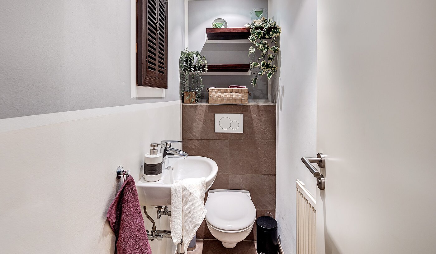 Corner townhouse with 6 room | Germering | 70033 | Gästetoilette