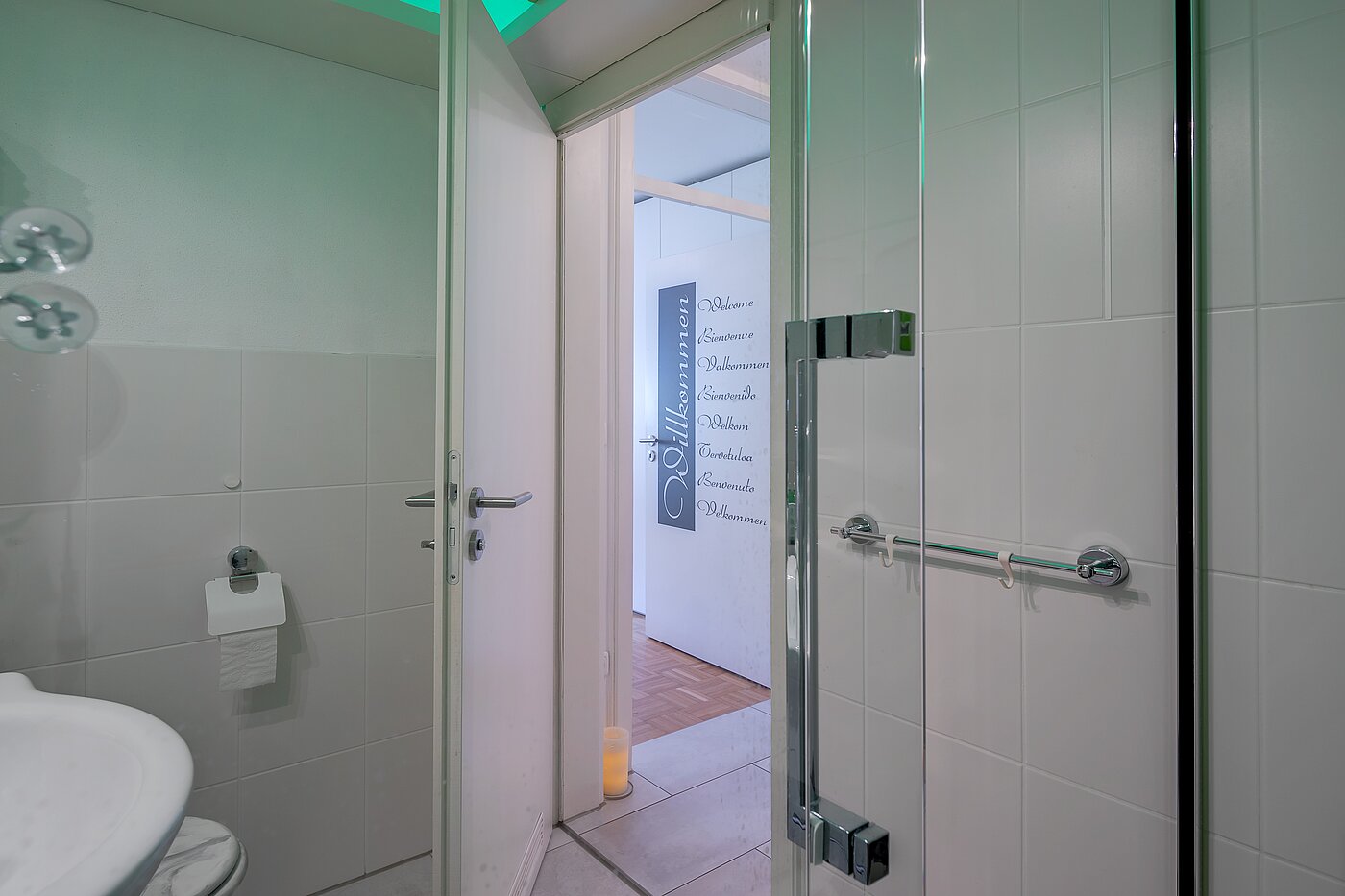 Apartment with 1 room | 700322 | Weiß gefliest