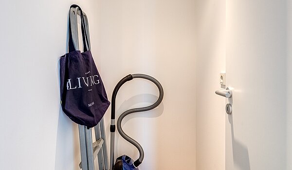 Apartment with 2.5 room | München-Schwanthalerhöhe | 2210ML2 | Praktischer Abstellraum