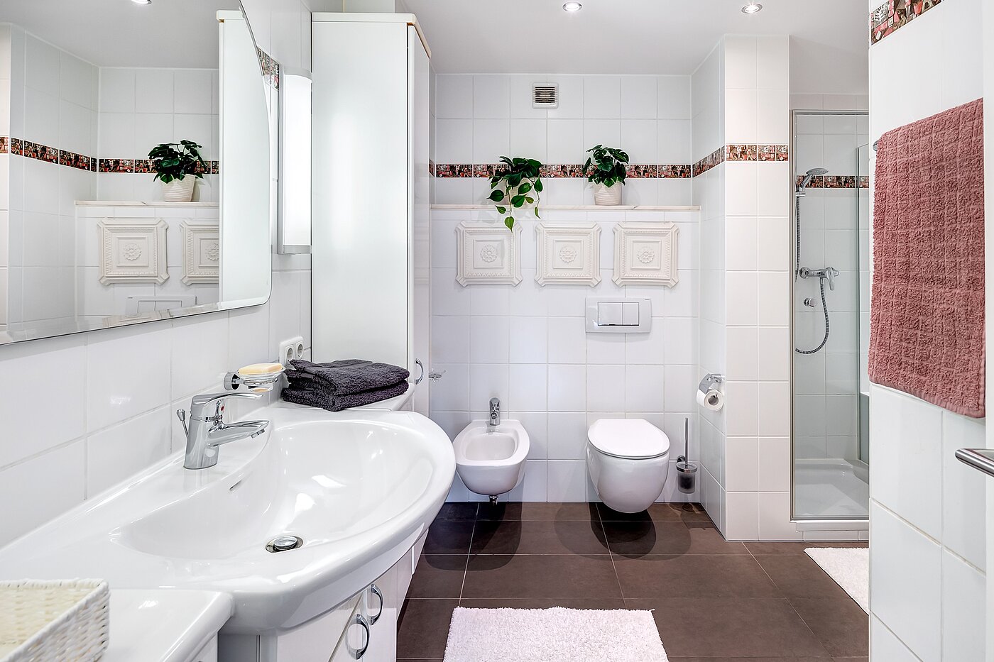 Apartment with 3.5 room | 70284 | Bad mit...