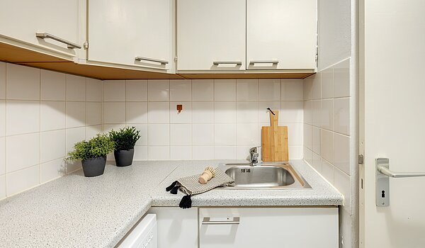 Apartment with 2 room | München-Sendling-Westpark | 2204ML2 | Kompakte Küche...