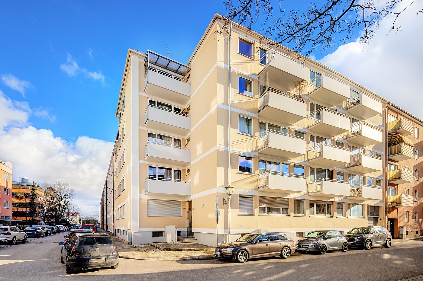 Apartment with 2 room | München-Milbertshofen | 701801 | Ansicht von der Straße aus