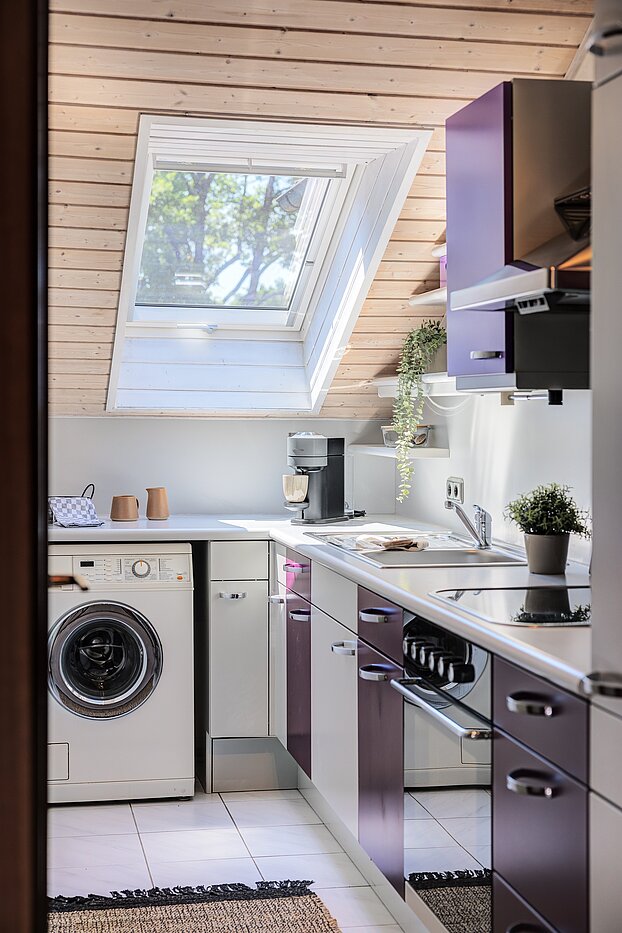 Apartment with 2 room | München-Thalkirchen | 70241 | Stylische Küche...