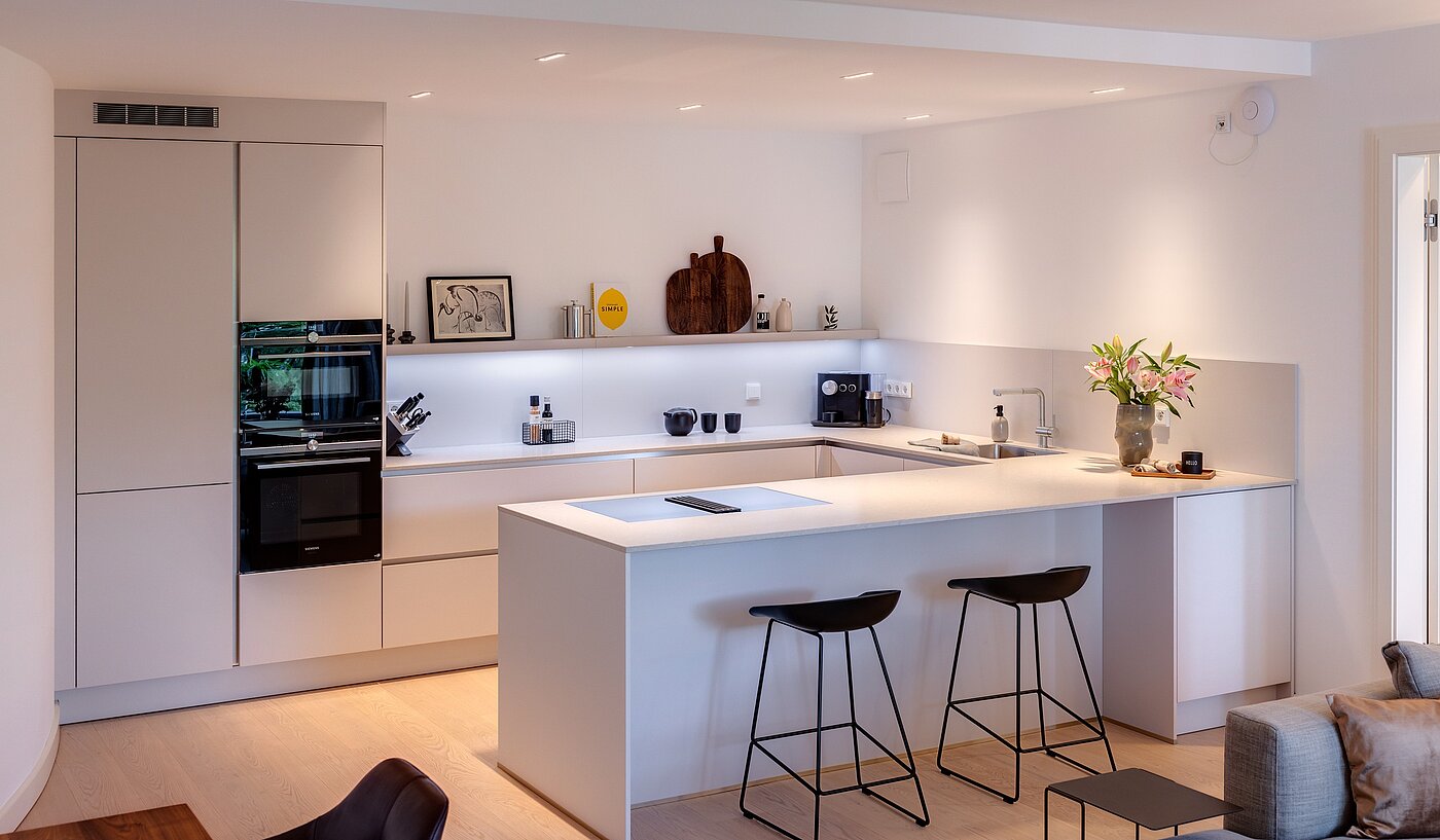 Apartment with 3 room | 70046 | ...mit Theke zur Küche...